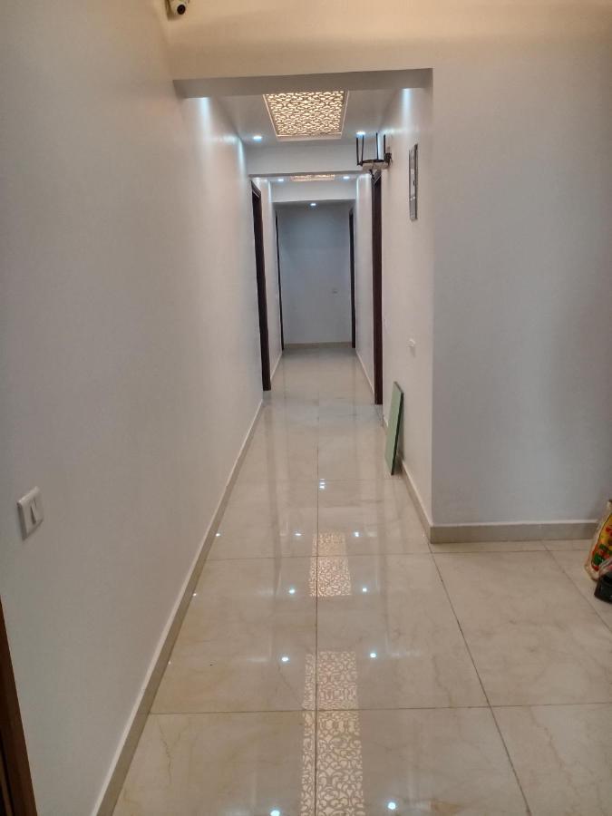 Hotel King Plaza New Delhi Extérieur photo