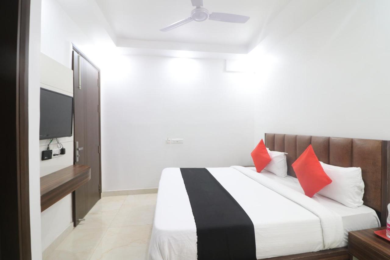 Hotel King Plaza New Delhi Extérieur photo