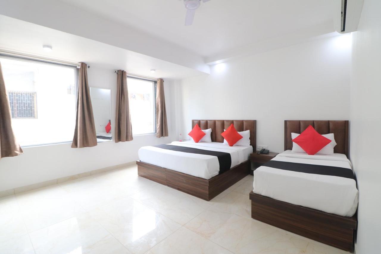 Hotel King Plaza New Delhi Extérieur photo