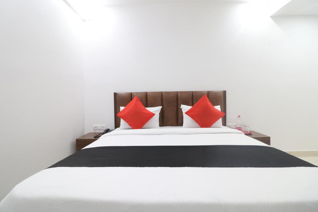 Hotel King Plaza New Delhi Extérieur photo