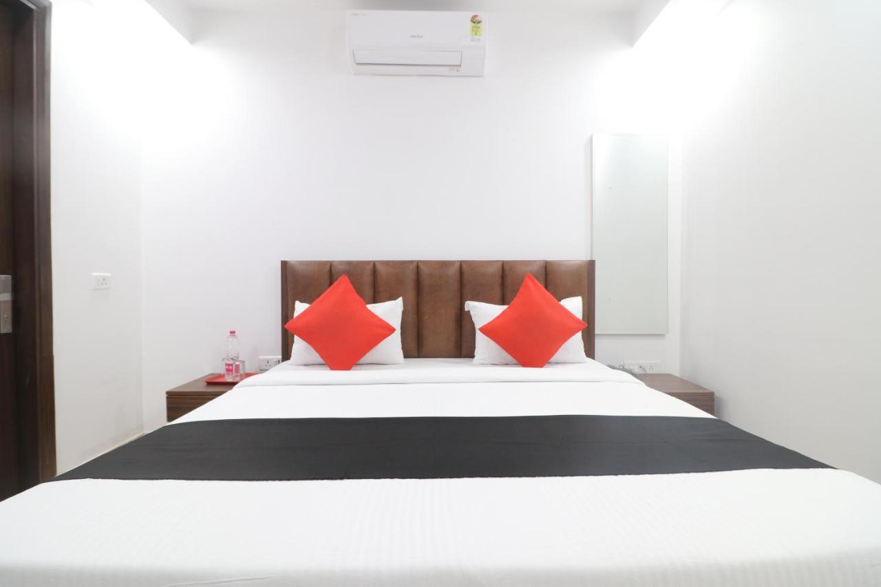 Hotel King Plaza New Delhi Extérieur photo